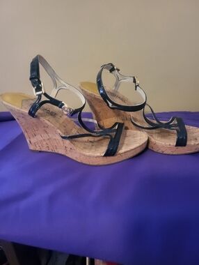 Nwot Michael Kors Wedge Size 8